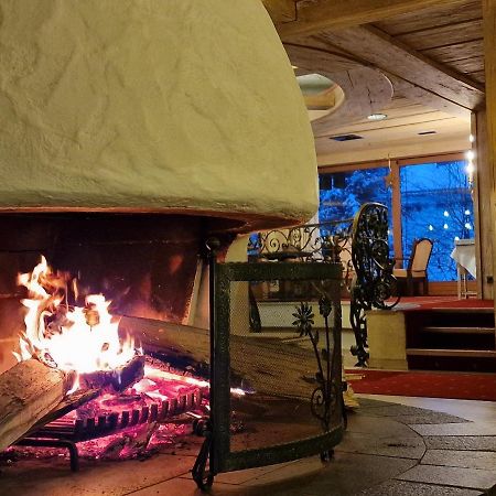 Das Kronen Hotel Seefeld in Tirol Exterior photo